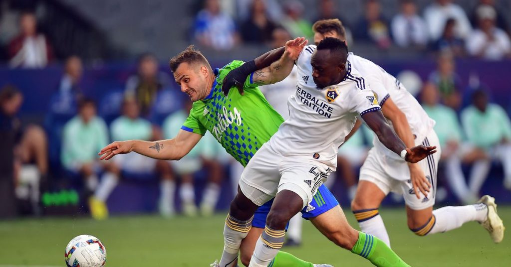 LA Galaxy vs. Sounders, full-time: Late penalty kick leaves it intact