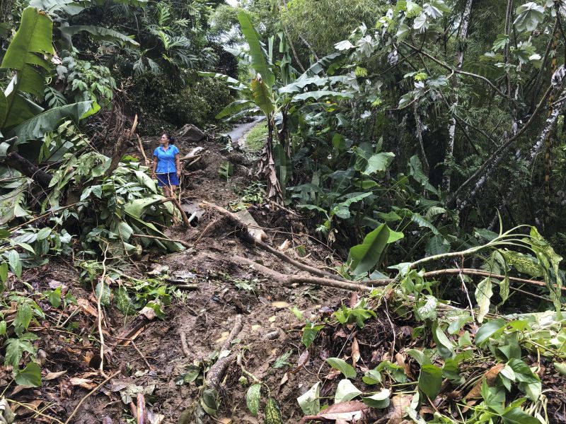 Hurricane Fiona: As the storm passed near Bermuda, Canadians on the Atlantic coast were on alert