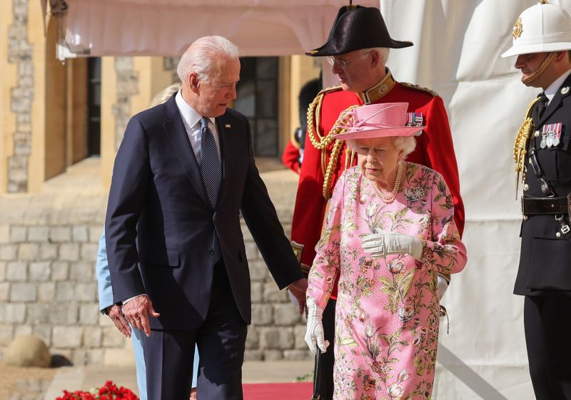 Biden says he will attend Queen Elizabeth II’s funeral