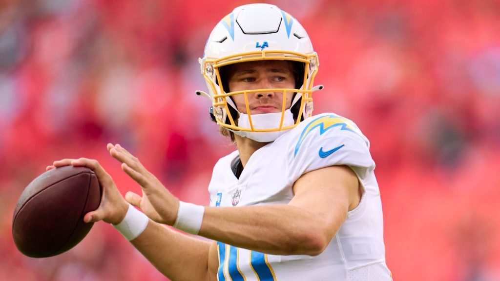 Los Angeles Chargers QB Justin Herbert (Ribs) is expected to make a decision on the pain relief dose during Sunday’s pre-game warm-up, sources said.