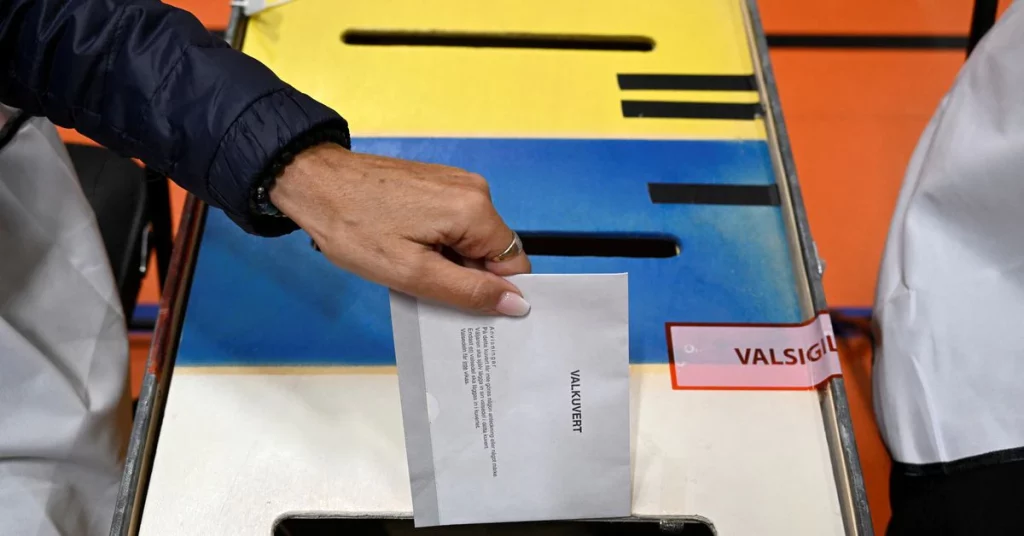 Sweden’s right-wing opposition advances in elections