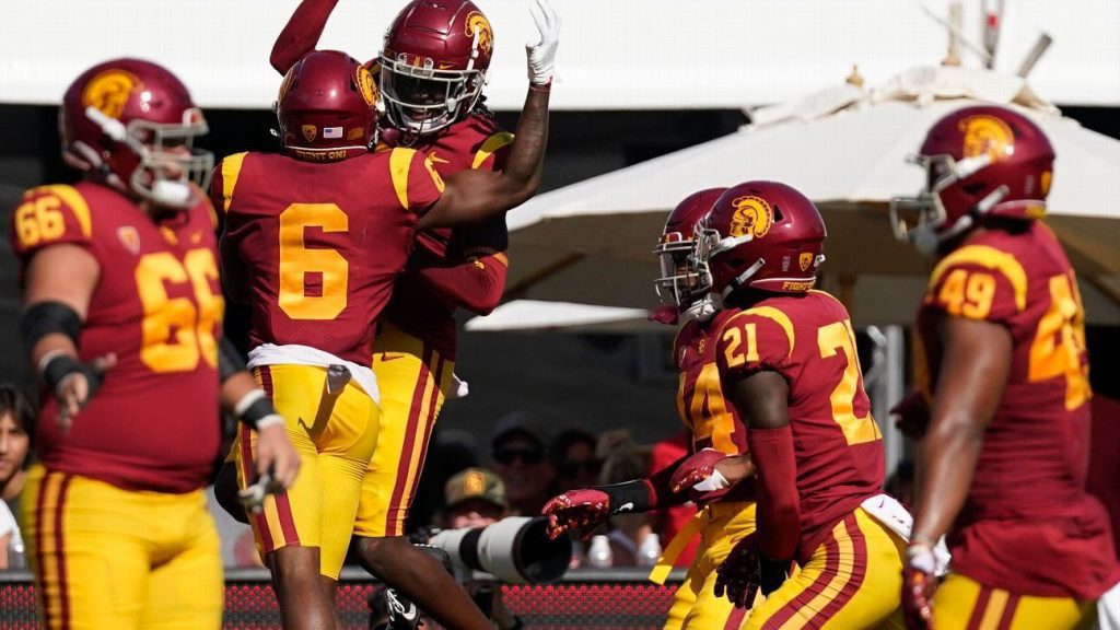 With “a lot of confidence,” USC Trojans open up Lincoln Riley era with easy win over Rice Owls